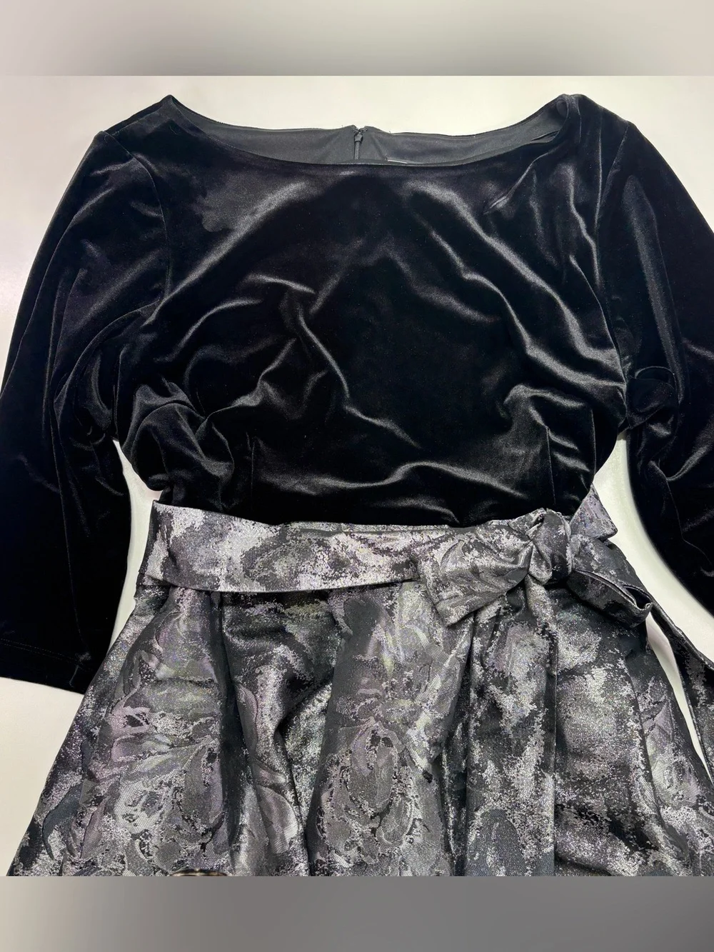 Jessica Howard 24W Black Velvet Silver Jacquard Holiday Party Dress